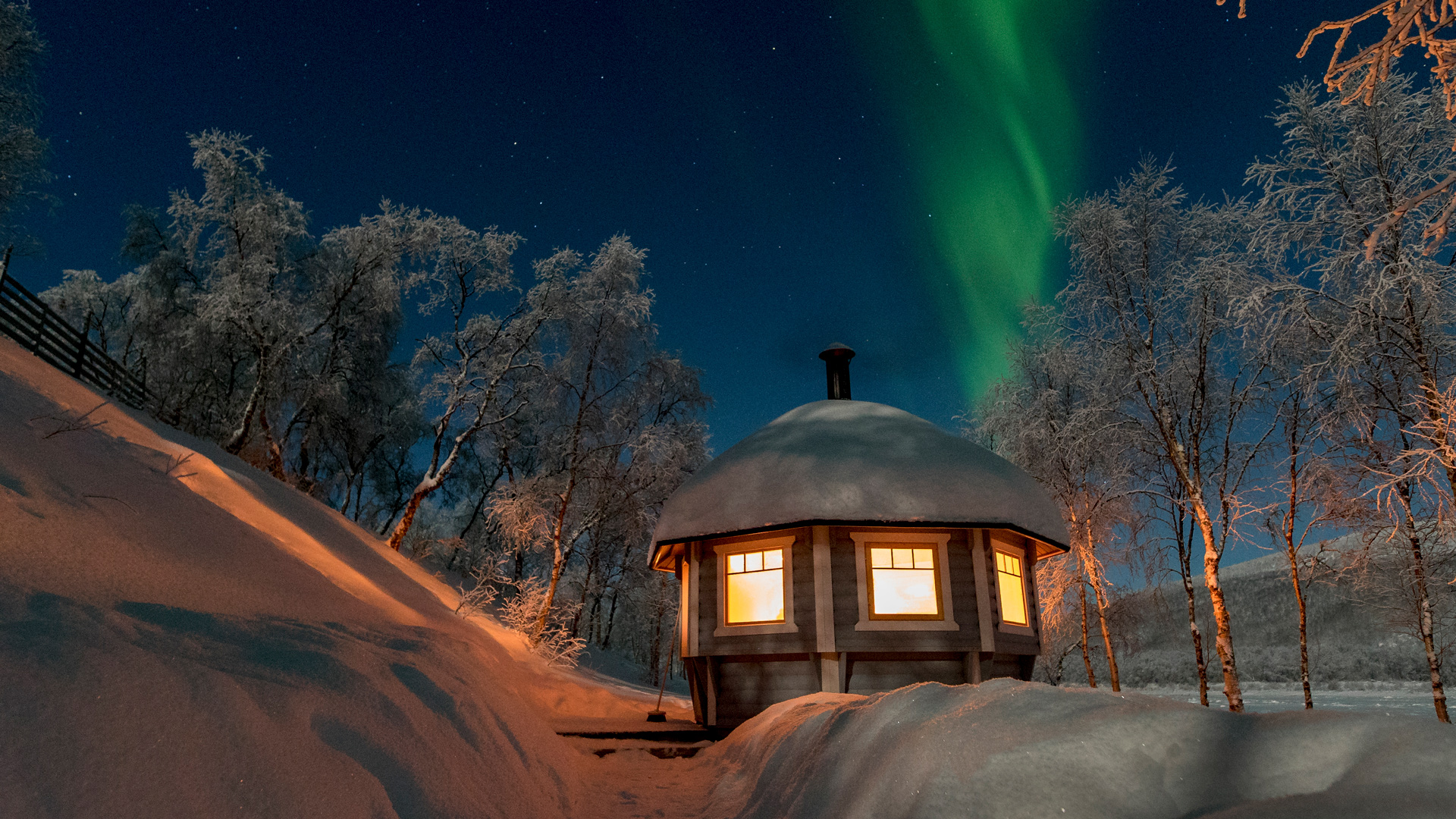 best time to visit northern lights in finland
